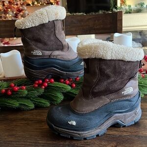 The North Face Women’s Primaloft Hydroseal Sherpa Fleece Lined Boots | size 7